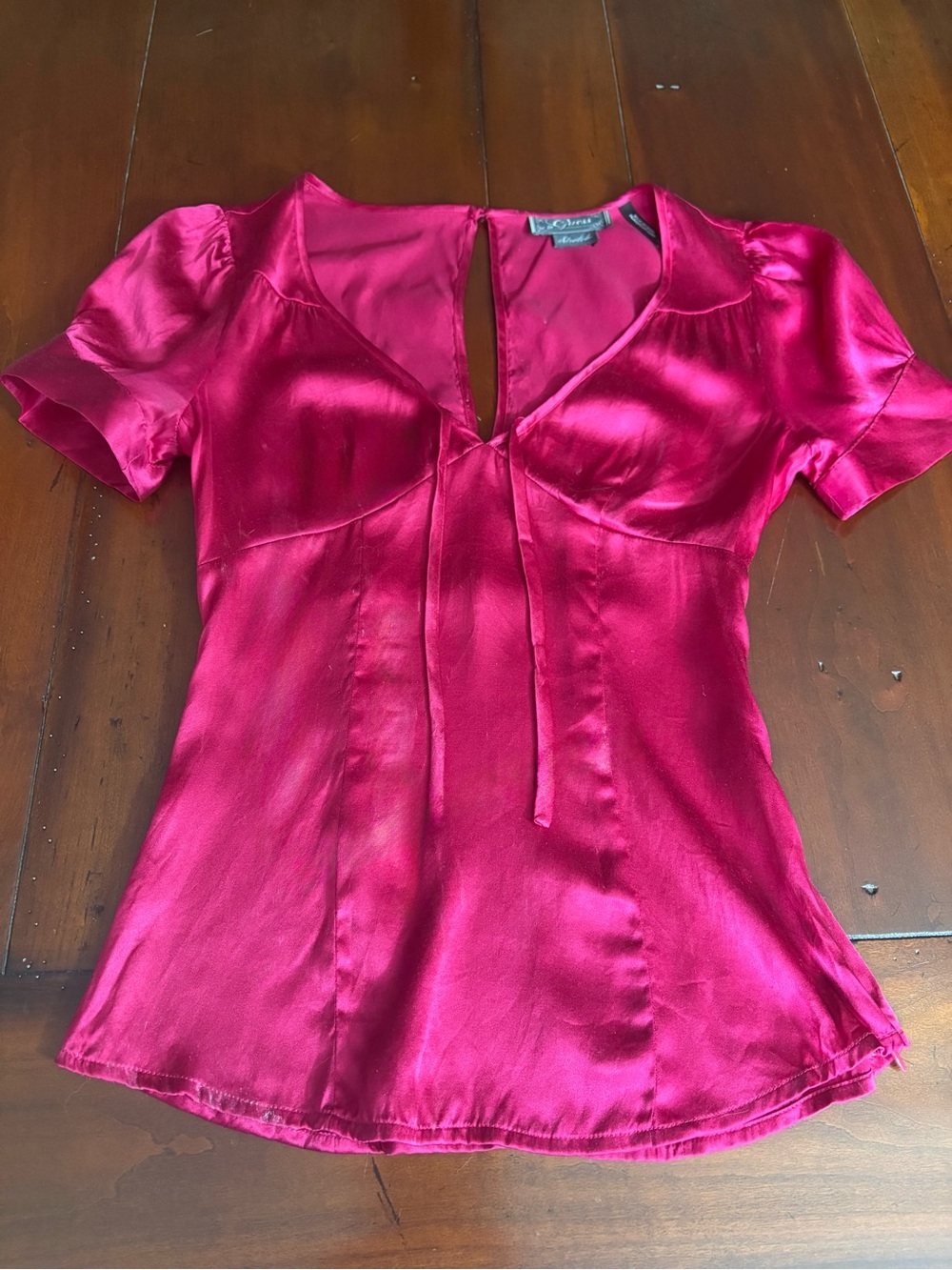 Silky Raspberry Red V-Neck Short Sleeve Top